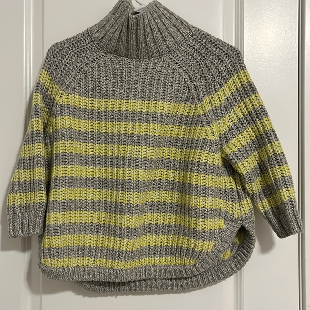 Victoria Secret cropped chunky knit sweater